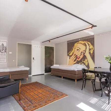 Pink Flamingo Boutique Hostel-3